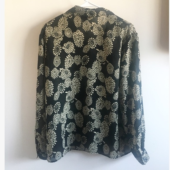 Vintage Black Floral Blouse - Picture 3 of 3